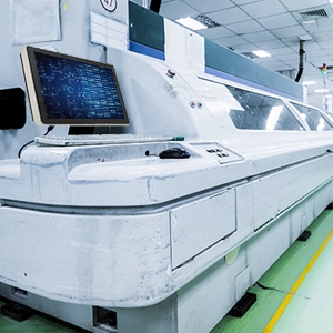 Teguar TP-5040-22-HMI installiert in einer Produktionsstätte