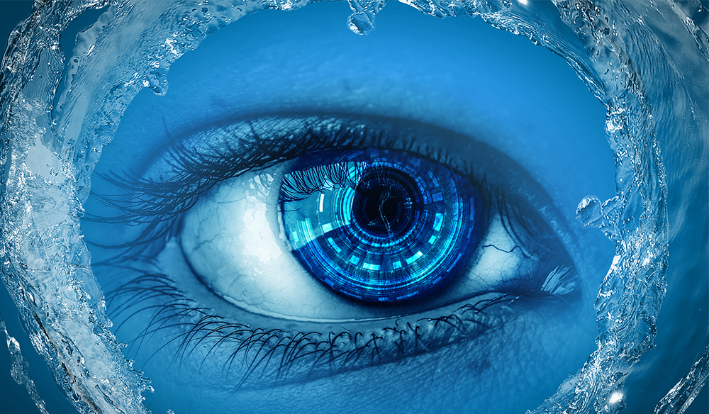 Stilisiertes blaues Auge mit digitalen Elementen in der Hornhaut, umgeben von Wasser