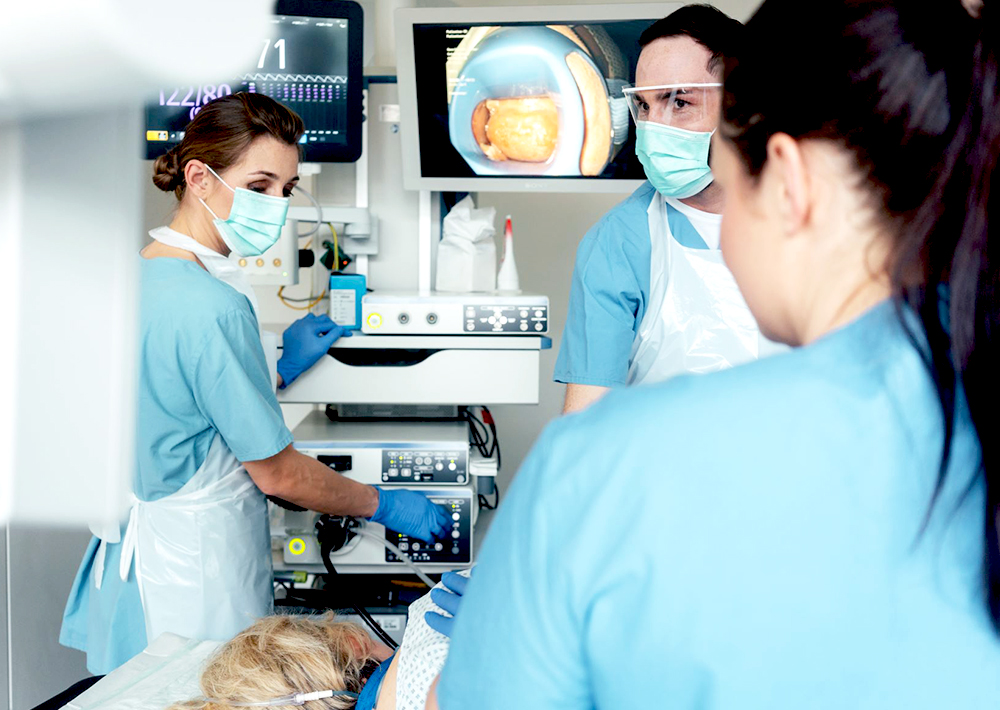 Medically certified computer use with medical OEM equipment. Illustrative image