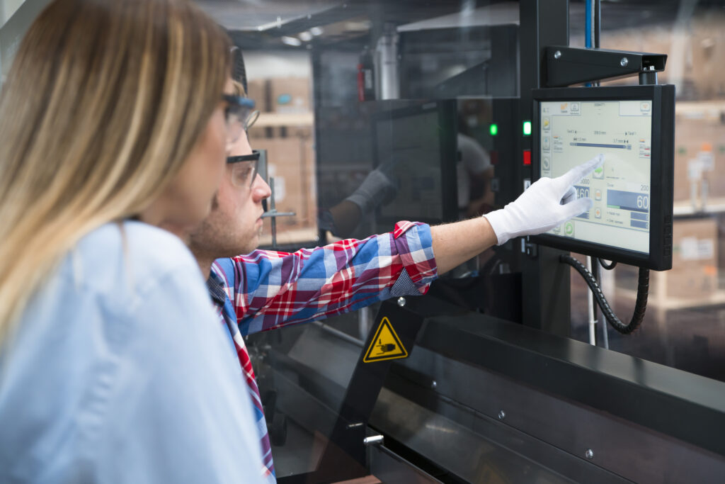 Industriemonitor am Fließband